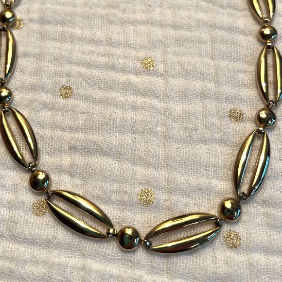 Monet vintage gold tone link necklace 15" signed - Picture 2 of 5